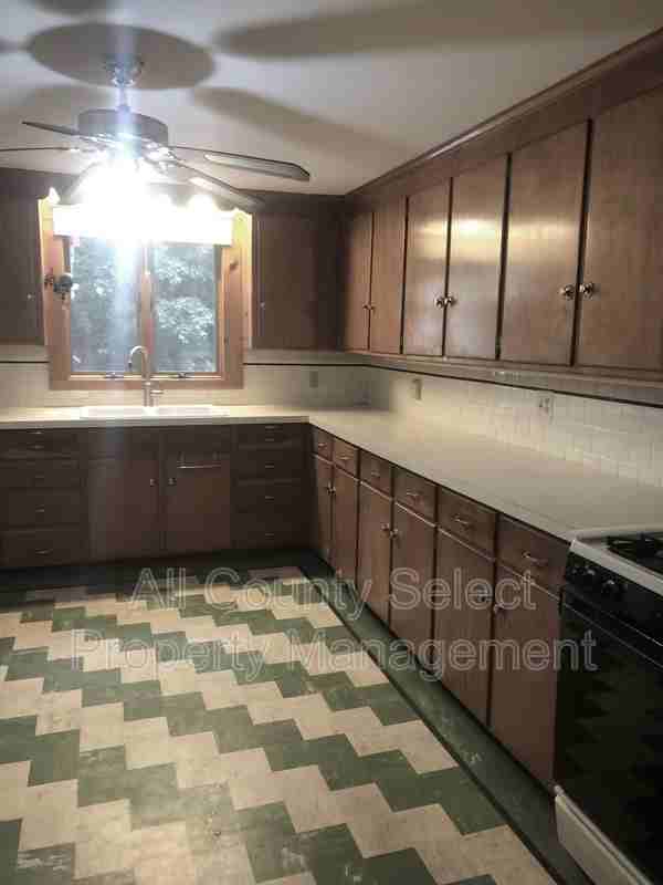 216 Linwood St #1 - Photo 2 of 20