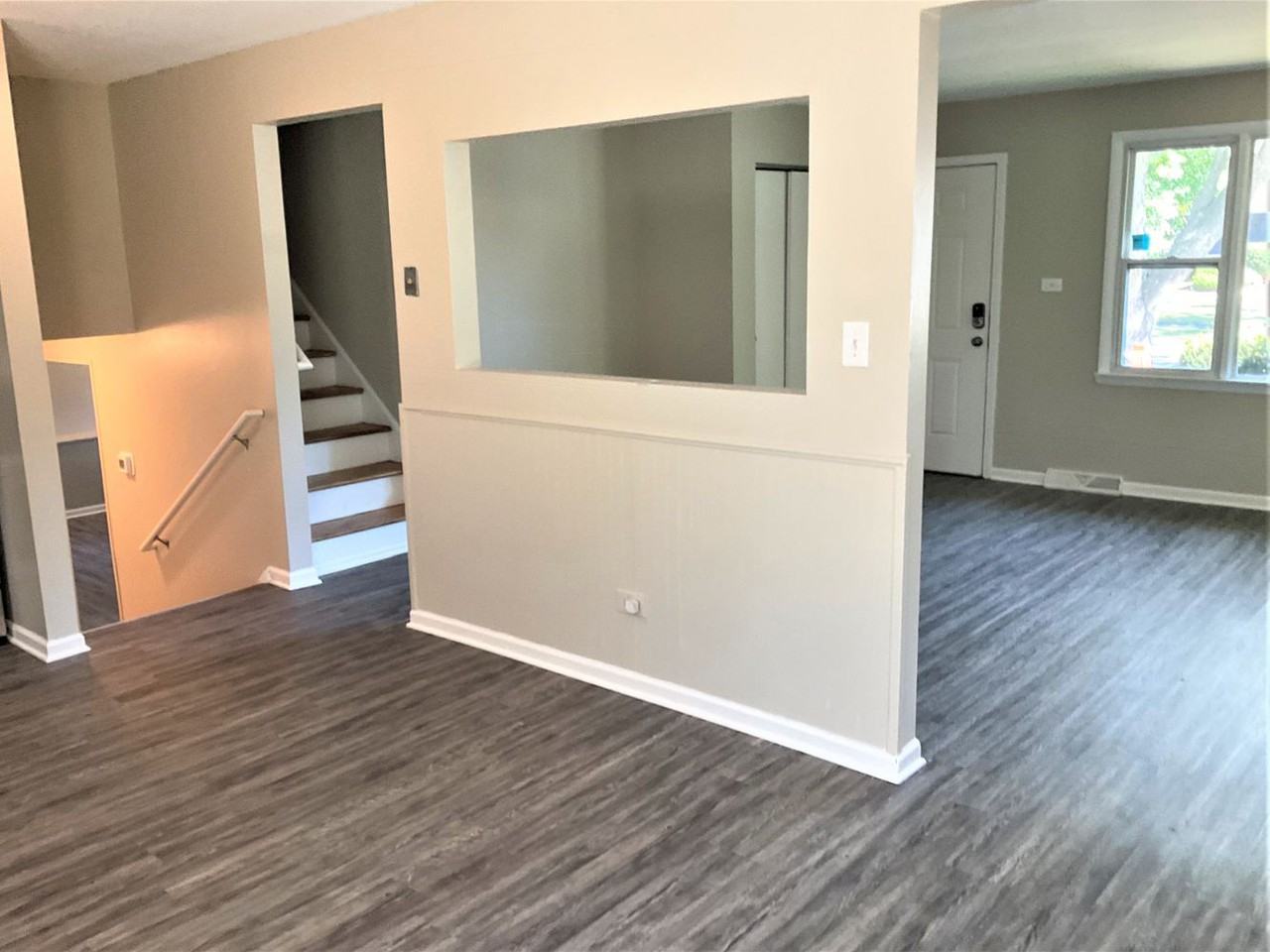 22762 East Dr - Photo 3 of 15