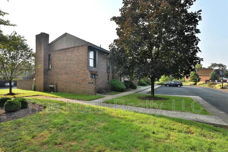 3056 Britannia Dr W - Photo 2 of 36