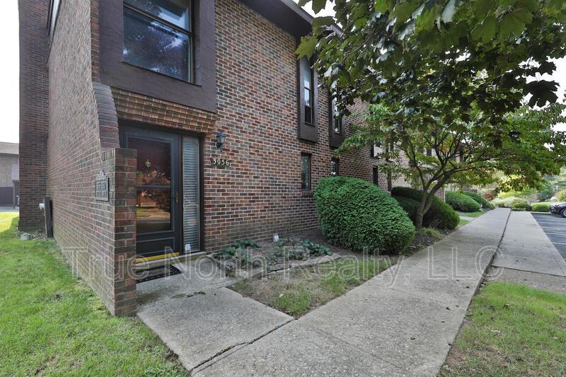 3056 Britannia Dr W - Photo 3 of 36