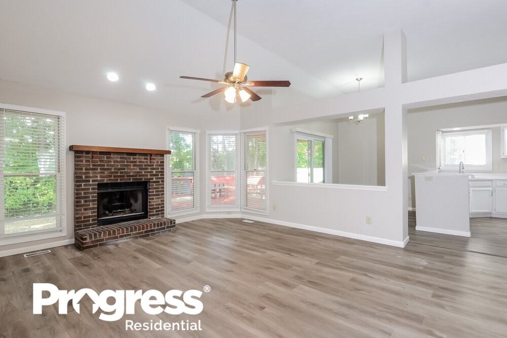 5522 Yellow Birch Way - Photo 3 of 15