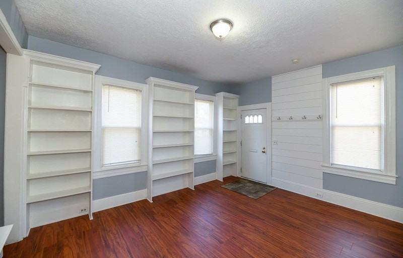 3303 Colburn Ave - Photo 3 of 36