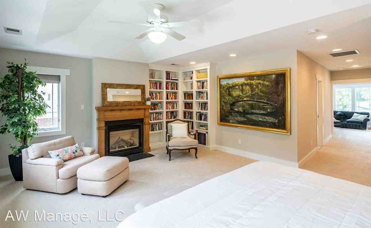 2814 Abilene Dr - Photo 3 of 34