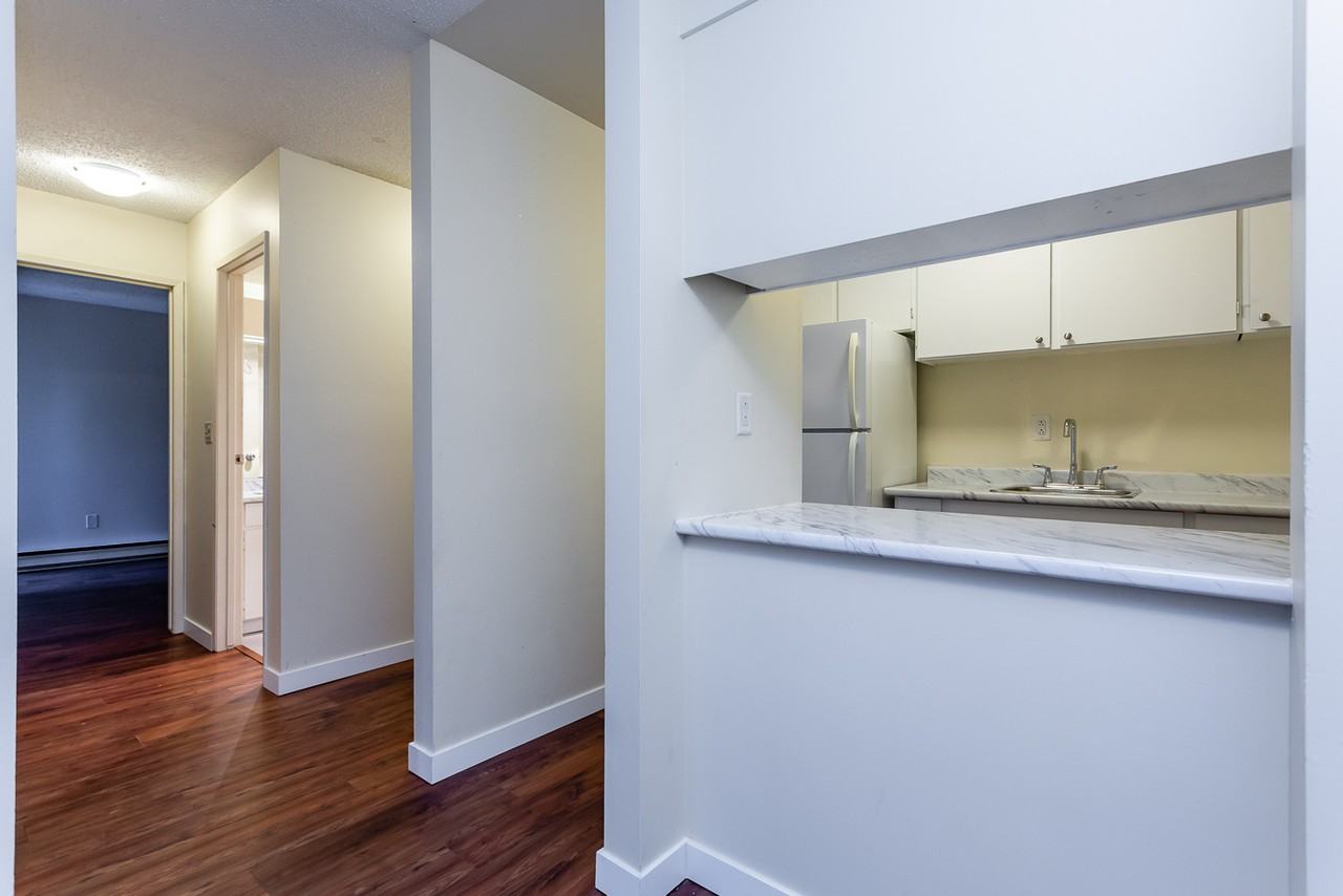 Sherwood Apartments - Photo 2 of 8