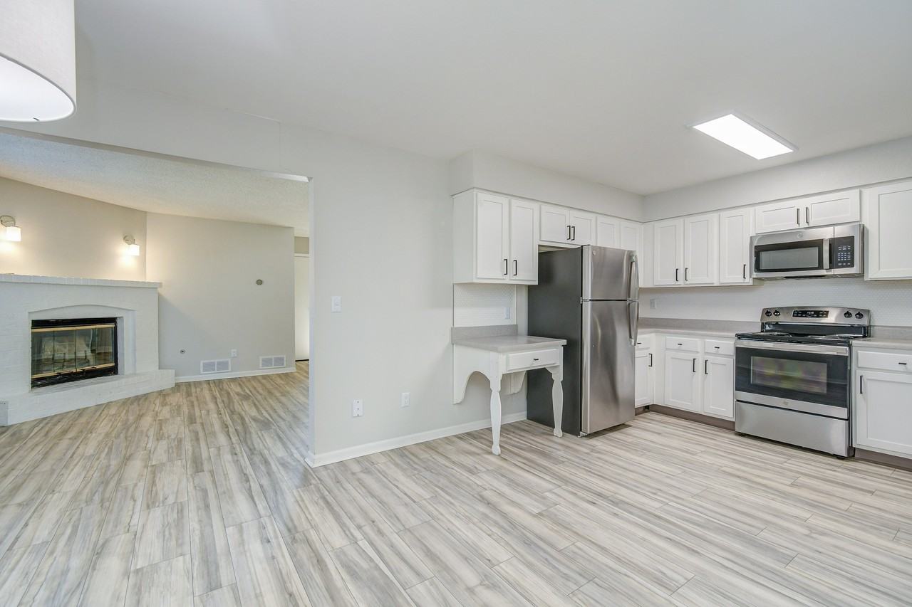 The Arbor Apartments and Townhomes - Photo 6 of 50