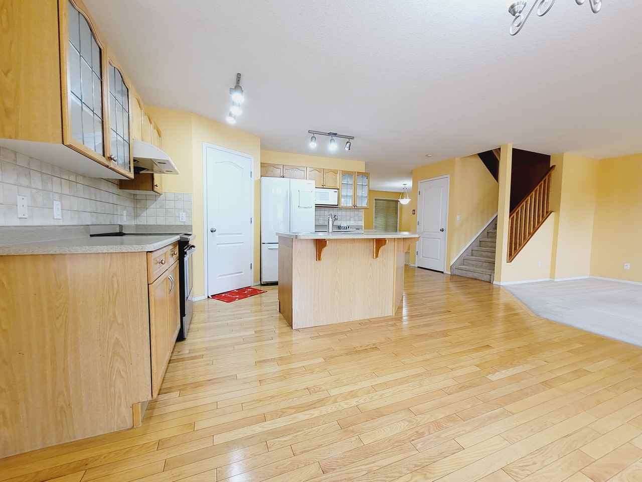 13434 159a Ave Nw - Photo 3 of 40