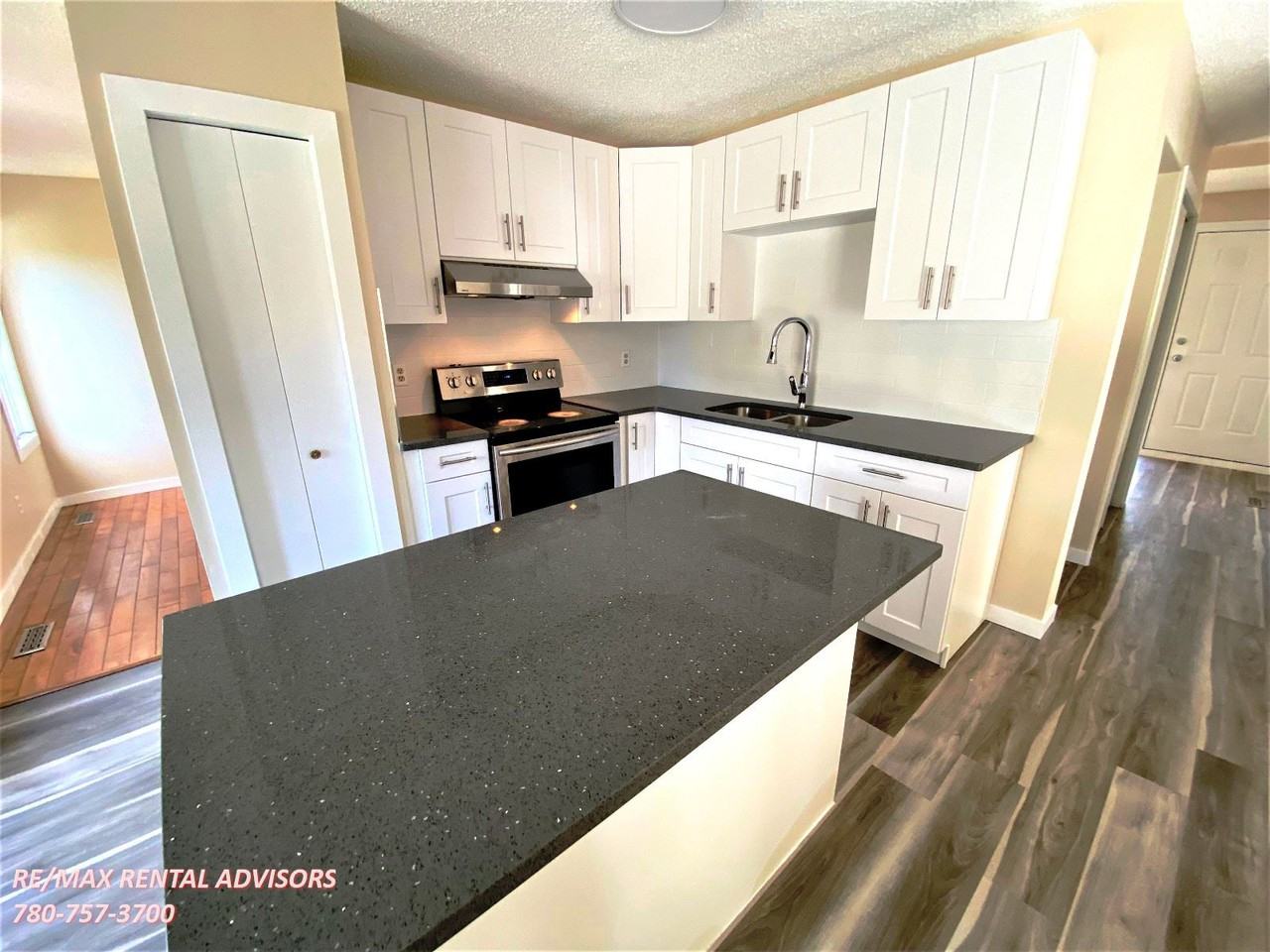 2208 113 St Nw - Photo 2 of 29