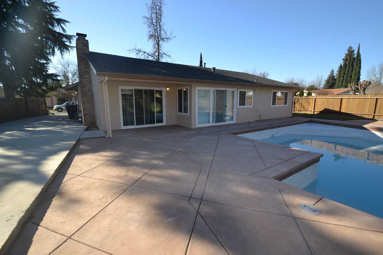 9651 Elmira Cir - Photo 2 of 9