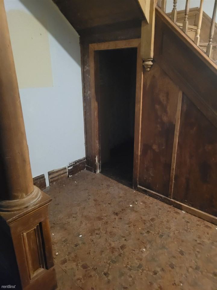 25 Clinton St - Photo 2 of 13