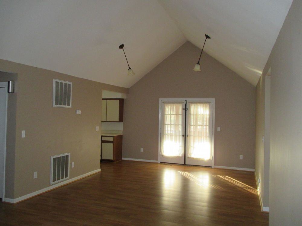 9014 Old Turnpike Rd - Photo 3 of 6