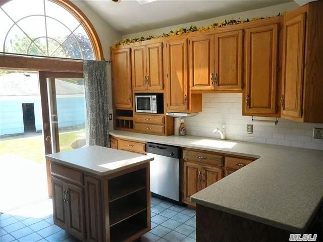 26 Lincoln Ave - Photo 3 of 20