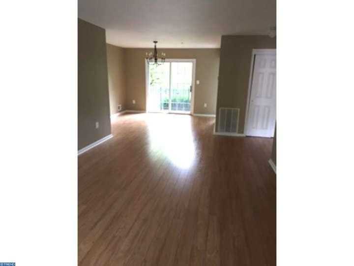 1104 Rhoads Dr - Photo 3 of 14