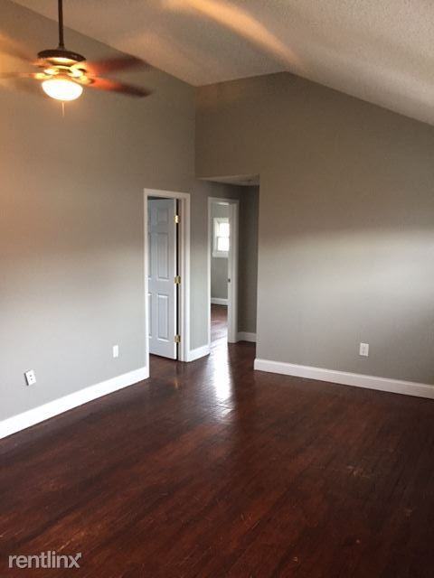 103 Orchard St Uppr - Photo 3 of 10