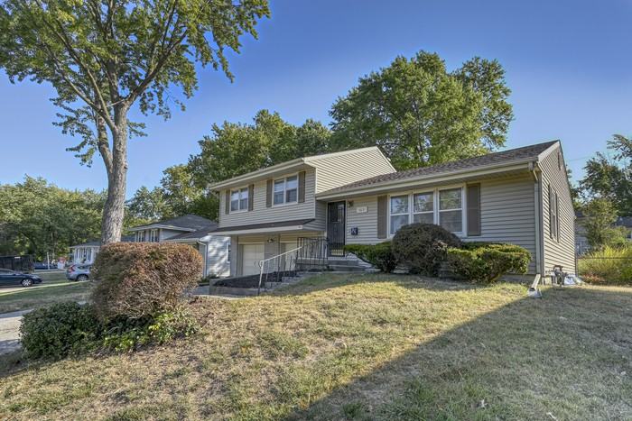 5031 N Woodland Ave - Photo 2 of 14
