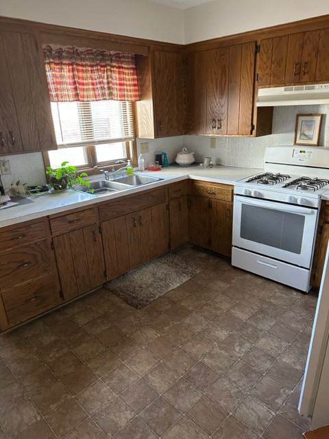 118 6th St W #1 - Photo 4 of 19