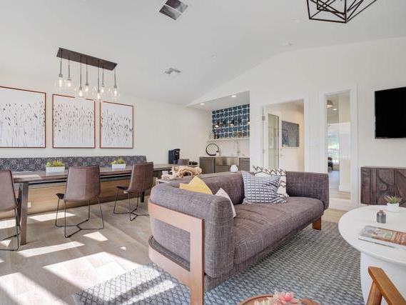 486 Morello Avenue - Photo 3 of 31