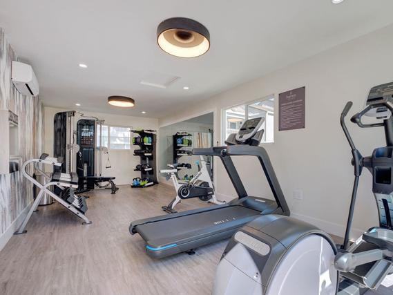 486 Morello Avenue - Photo 4 of 31