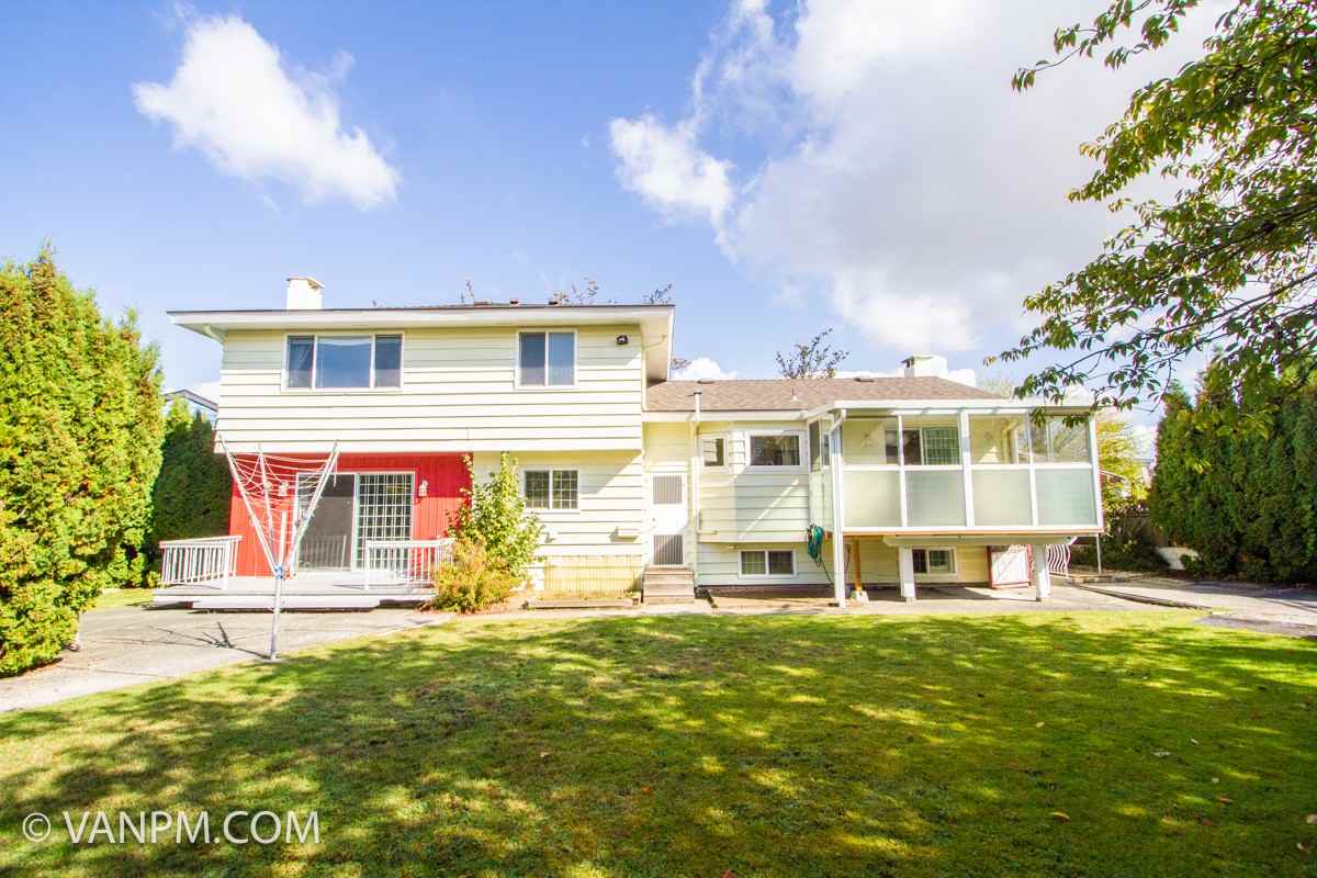 Basement Suite 3708 Wakefield Crt, Burnaby, BC V5G 2C4 Apartment