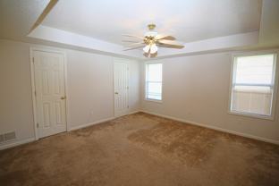 407 Sw Hoke Ln - Photo 1 of 1