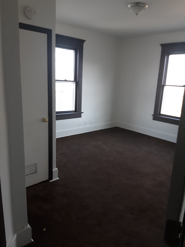 223 E 6th St - Photo 3 of 5