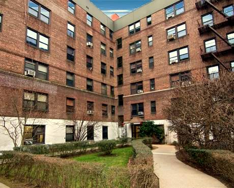 630 Gramatan Ave #4C