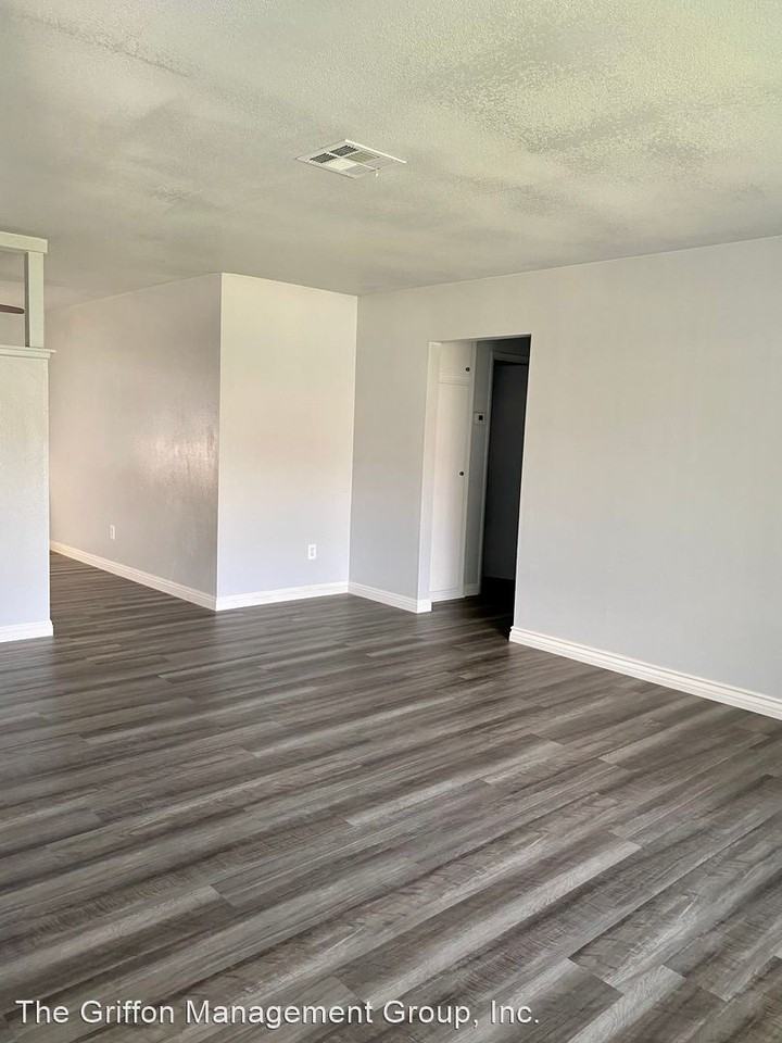 740-756 S. Jordan Avenue - Photo 2 of 9