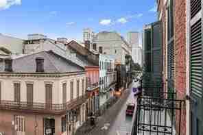 605 Royal St. - Photo 2 of 10