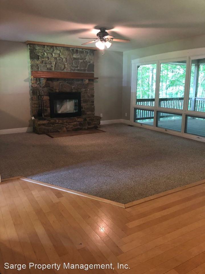 4737 N Benton Dr - Photo 3 of 28