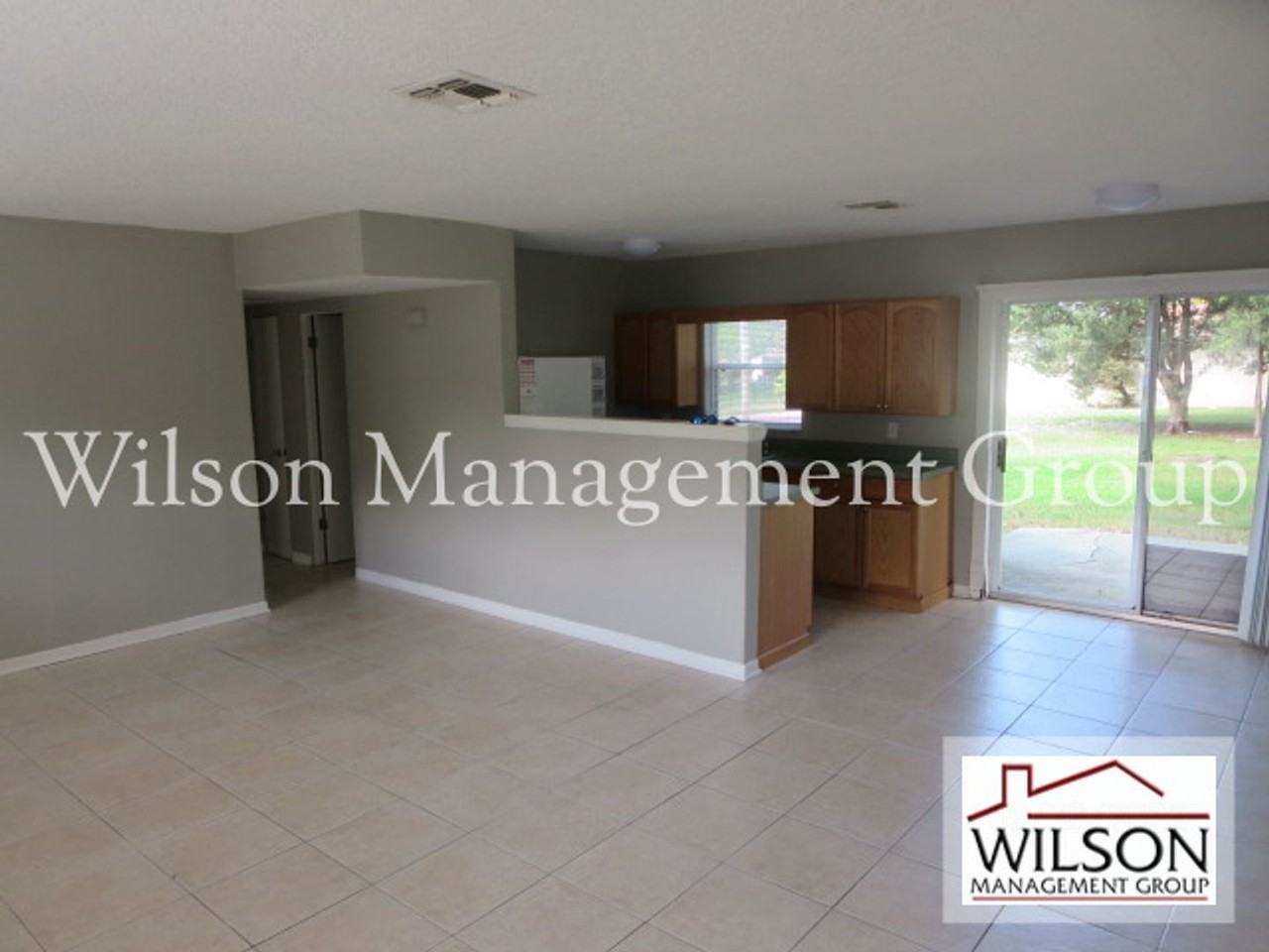 900 Jamela Dr - Photo 2 of 20