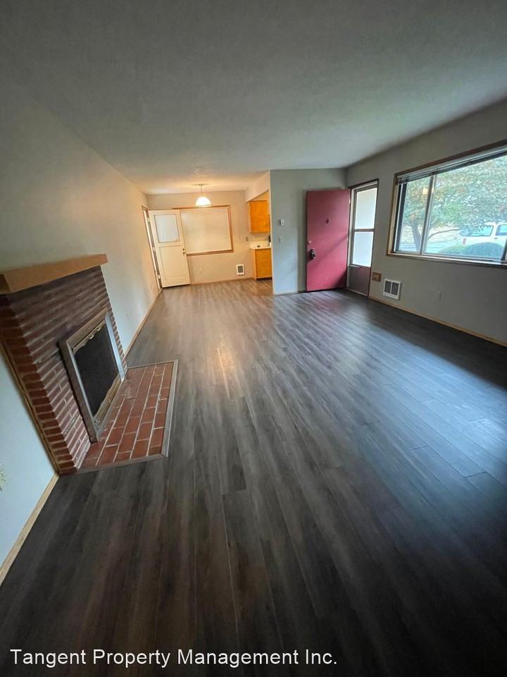 3511-3515 SE Cora Drive - Photo 2 of 25