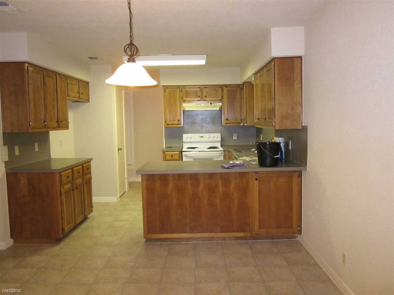 102 Verna Spur A - Photo 2 of 21