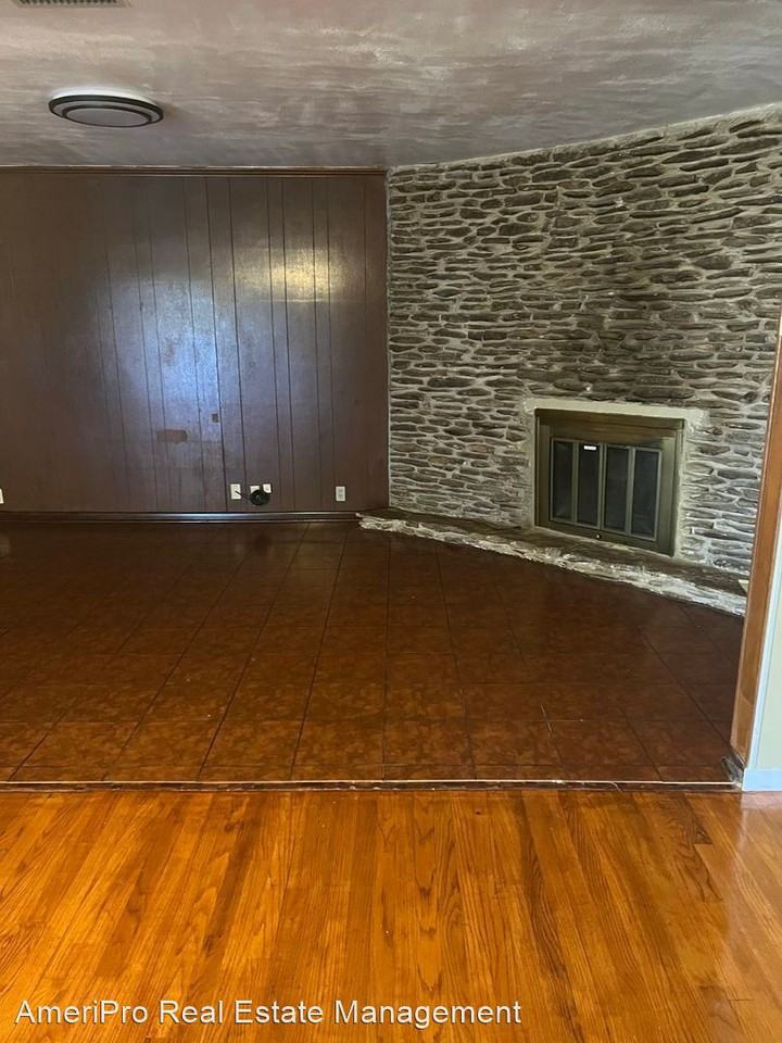 717 S La Salle Dr - Photo 3 of 13