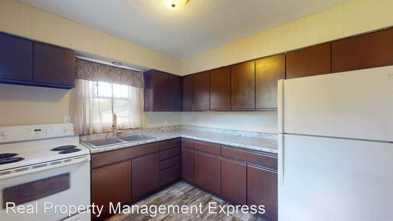 3321 N 10th Ave - Photo 2 of 13