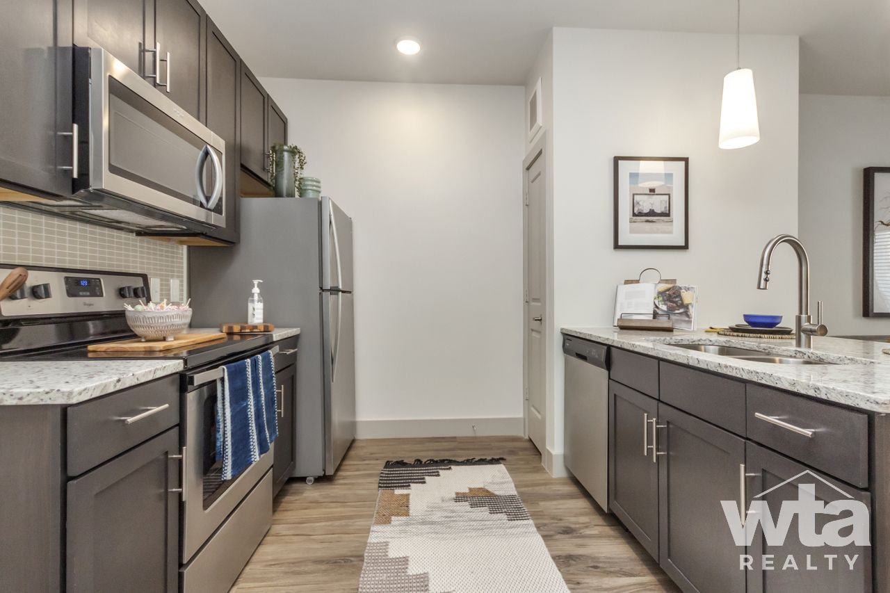 135 FOREMOST DR - Photo 3 of 45