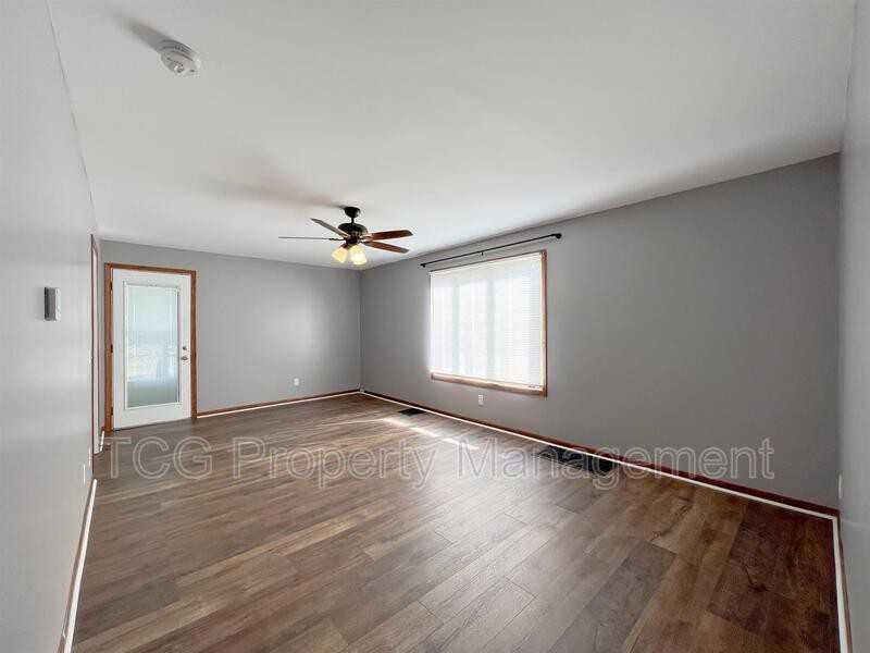 629 3rd Ave - Photo 3 of 17
