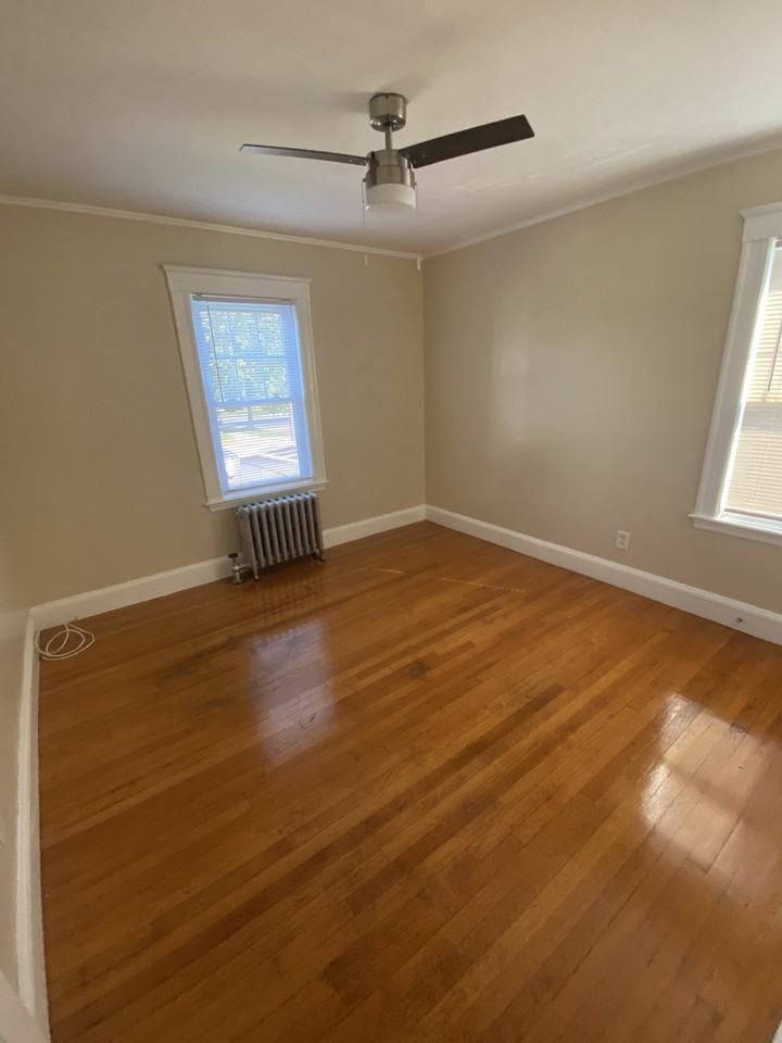 121 Butler Rd #1L - Photo 2 of 12