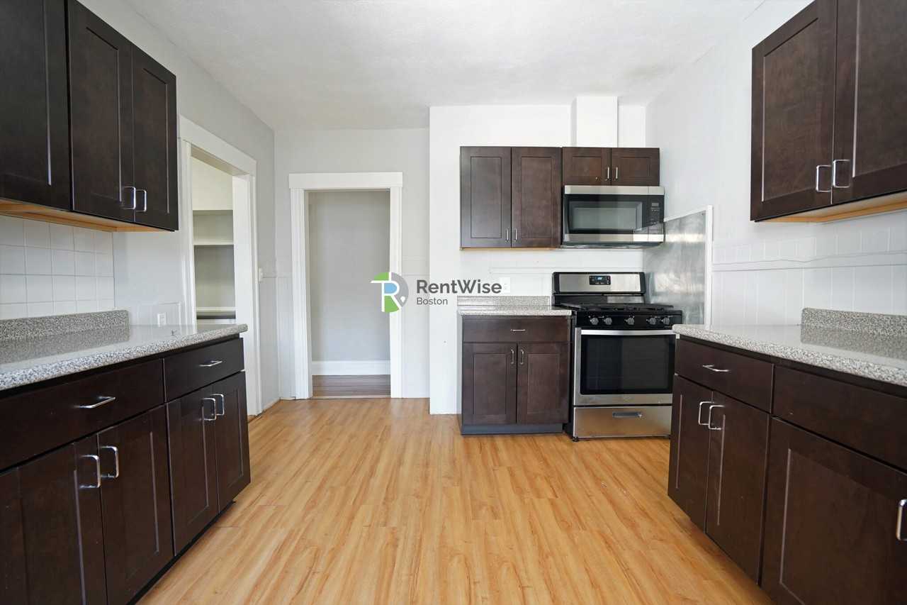 92 Nichols Ave #A - Photo 2 of 21