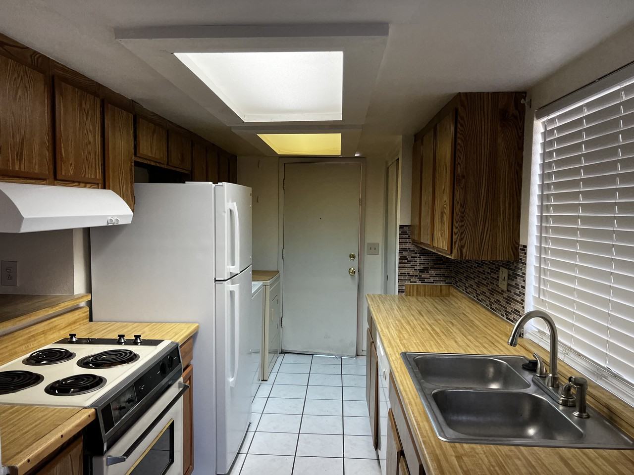 10407 N 11th Pl #1 - Photo 3 of 21