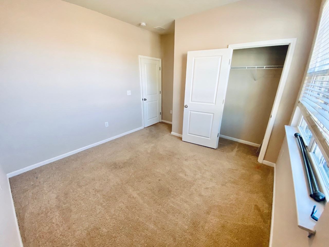 5904 Flour Mill Ct - Photo 4 of 36