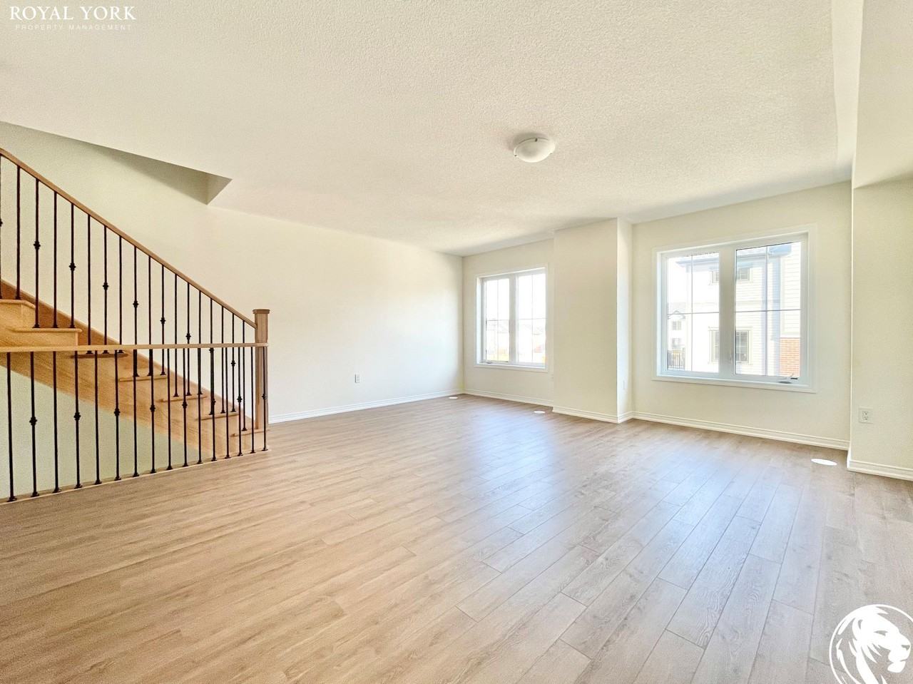 96 Jerome Way - Photo 3 of 50