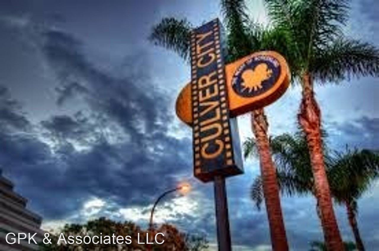 4053 Irving Place - Photo 3 of 3