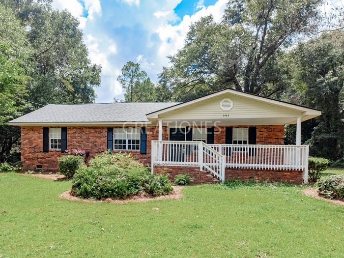 7443 S Silverton St - Photo 2 of 21