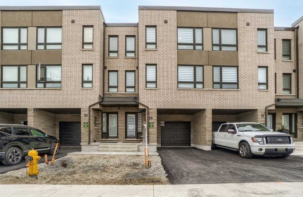 19 Woodstream Drive - Photo 2 of 15