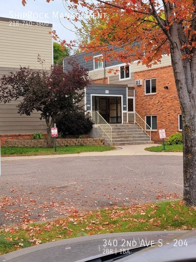 340 2nd Ave S #204