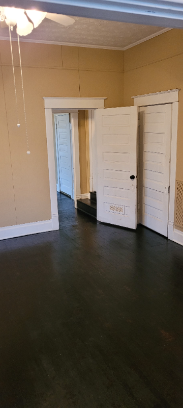 350 Margrave Dr - Photo 3 of 18