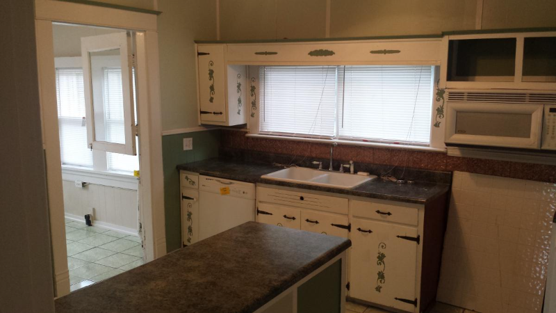 350 Margrave Dr - Photo 7 of 18