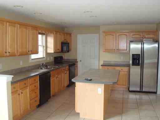 2733 Meadowcrest Dr - Photo 2 of 4