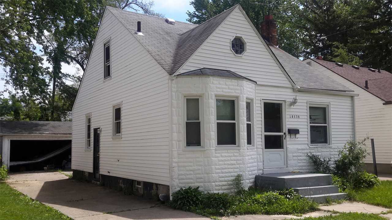 18530 Plainview Ave #1 - Photo 7 of 35