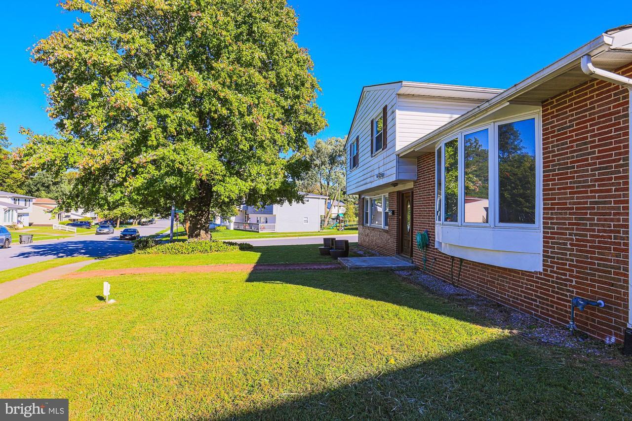 6820 Cherokee Dr - Photo 3 of 26