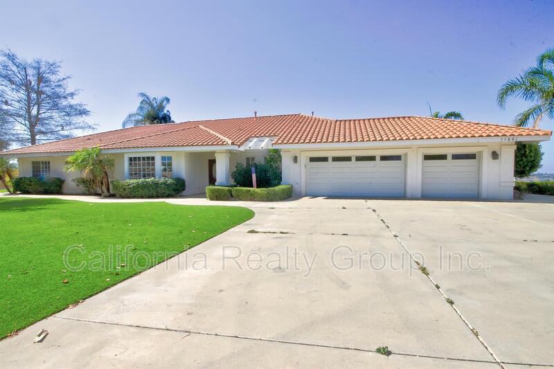 11661 Mesa Verde Dr - Photo 2 of 26